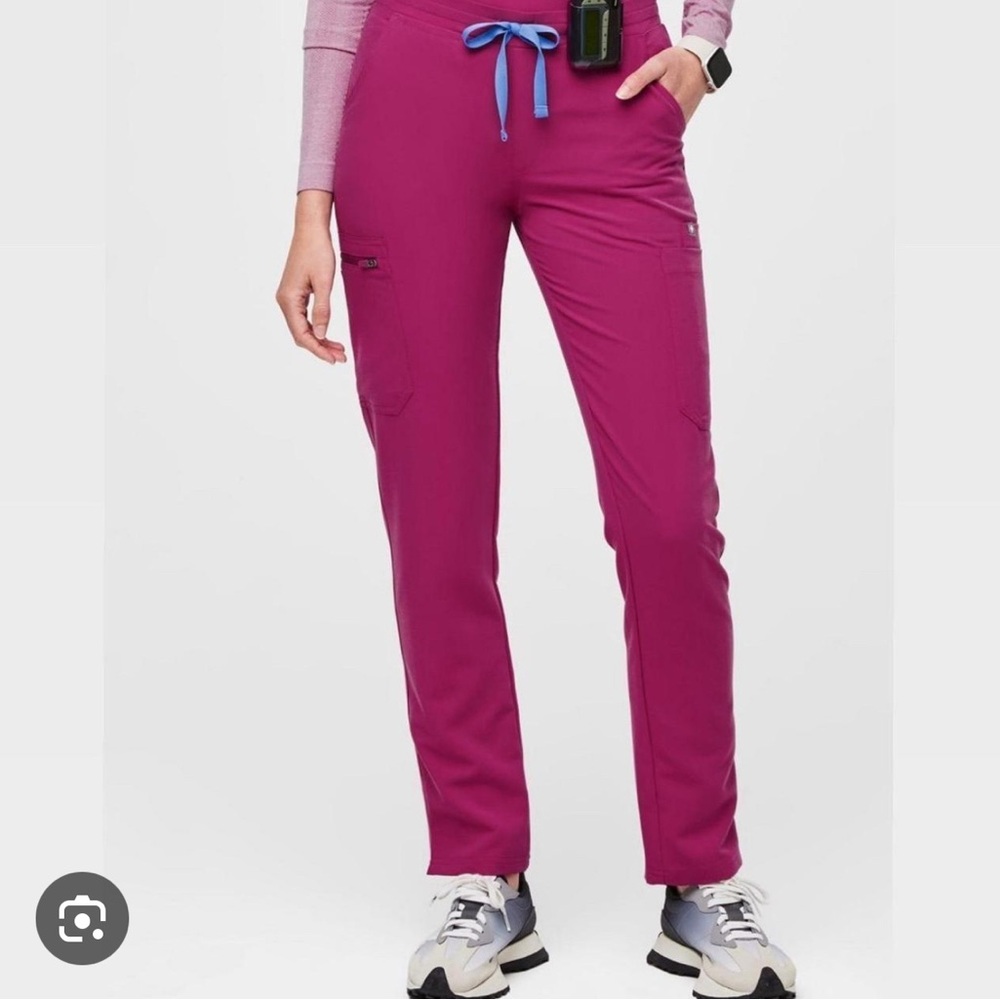 Figs XSP Yola Raspberry Sorbet scrub pants